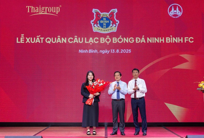 Con gái bầu Thụy gia nhập Sacombank