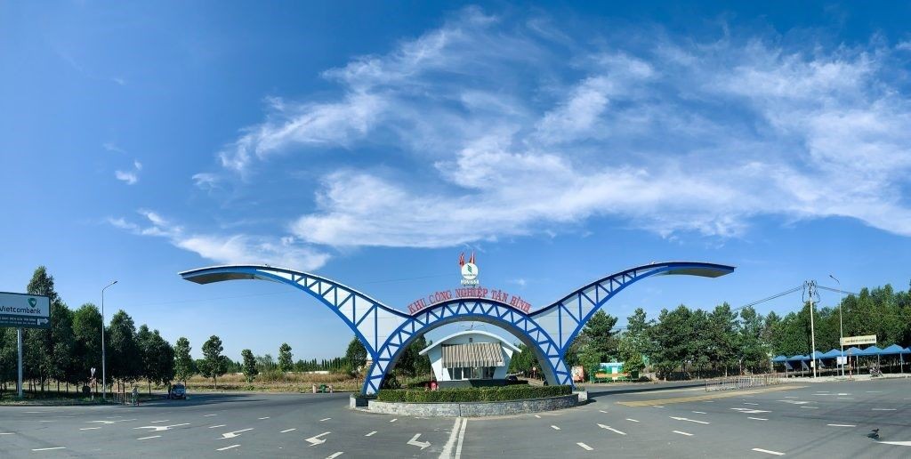 CHIẾN LƯỢC MỞ RỘNG KCN TÂN BÌNH (BÌNH DƯƠNG CŨ): ĐỊNH HÌNH LẠI CƠ CẤU CÔNG NGHIỆP VÀ NGUỒN NHÂN LỰC PHÍA BẮC TP.HCM