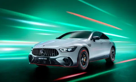 Chi tiết Mercedes-AMG GT 63 S E Performance F1 Edition