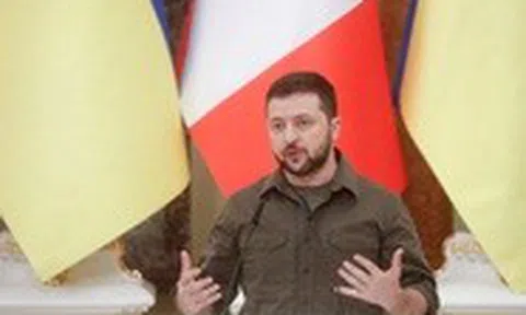 Tổng thống Ukraine lần đầu tiết lộ chiến dịch bí mật tiếp viện cho Azovstal