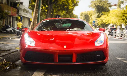 Hàng loạt mẫu Ferrari bị triệu hồi vì lỗi túi khí